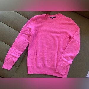 Moving Sale: NWOT 100% Cashmere Crewneck Sweater